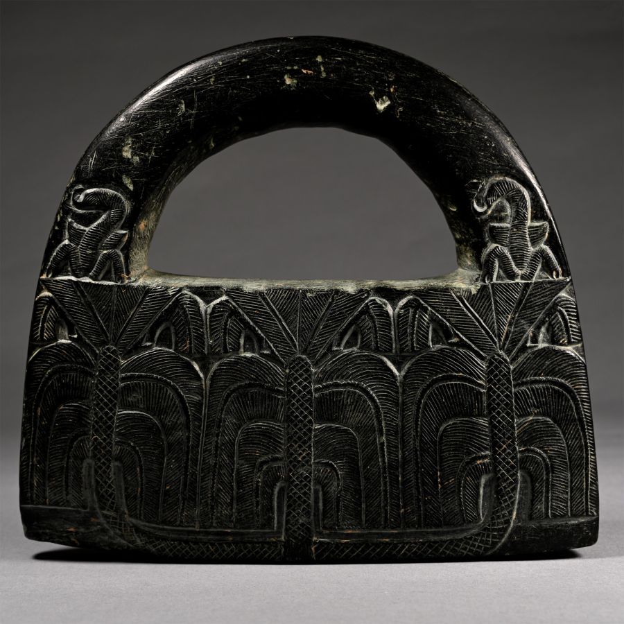 Bactrian Black Steatite 'Hand Bag' Ceremonial Weight