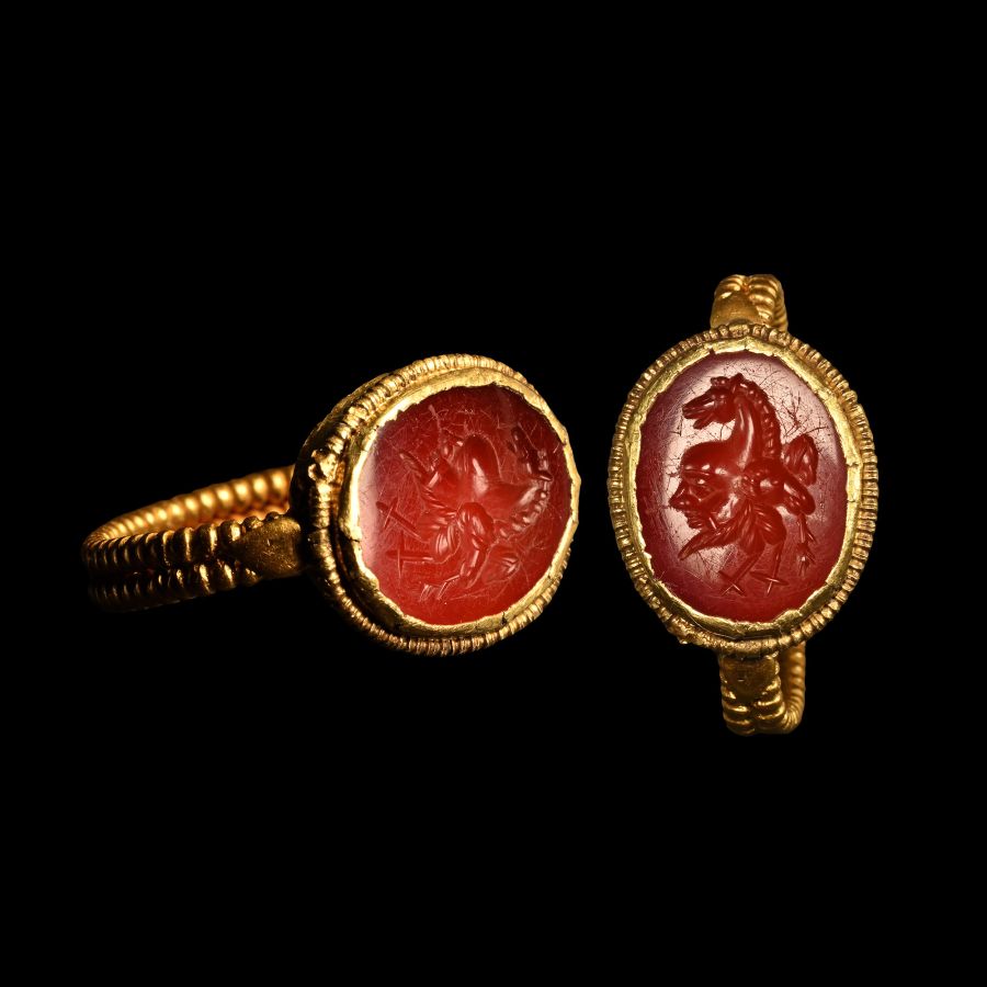 Roman Gold Ring with Gryllos Gemstone