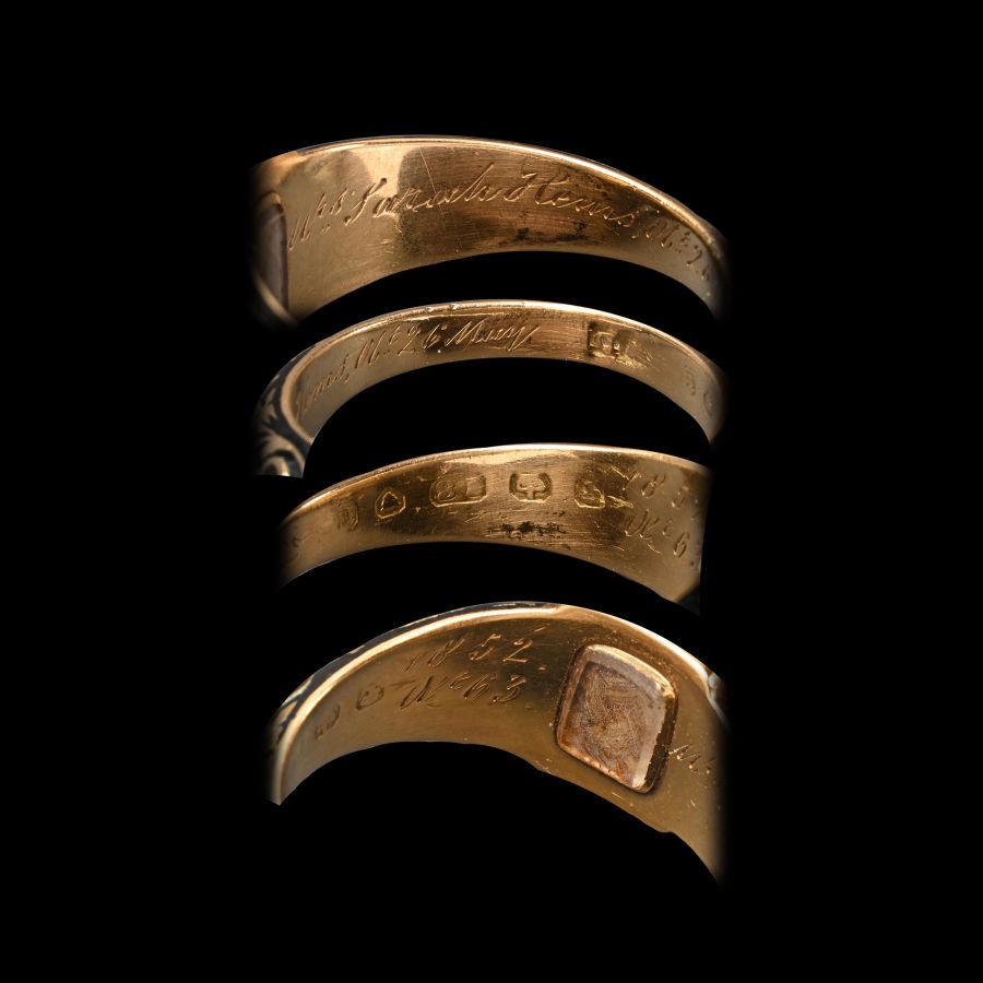 Engraved Gold and Black Enamel Memento Mori Ring