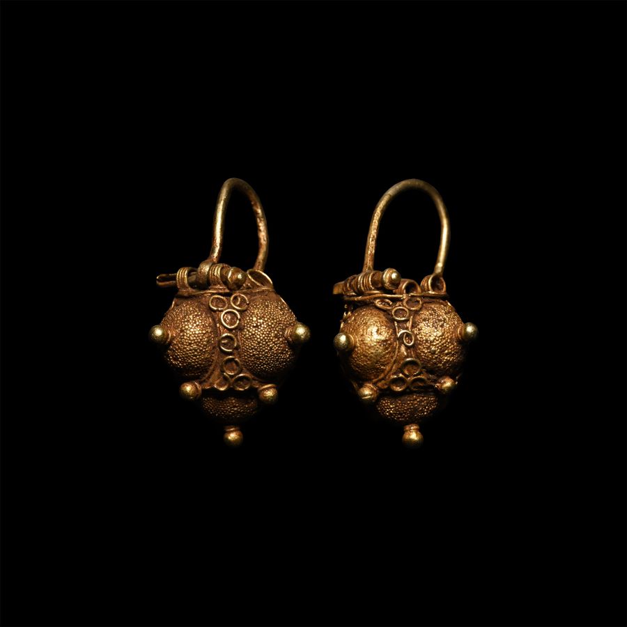 Western Asiatic Gold Earring Pair with Filigree
