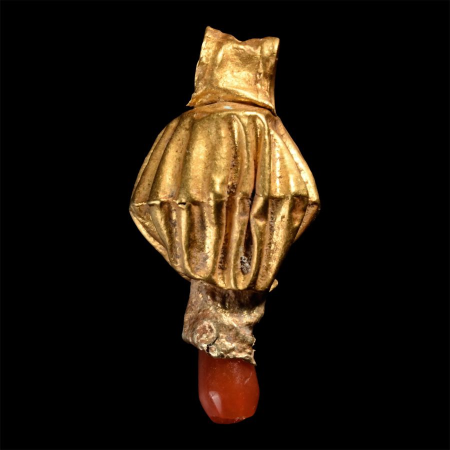 Roman Gold and Glass Pendant