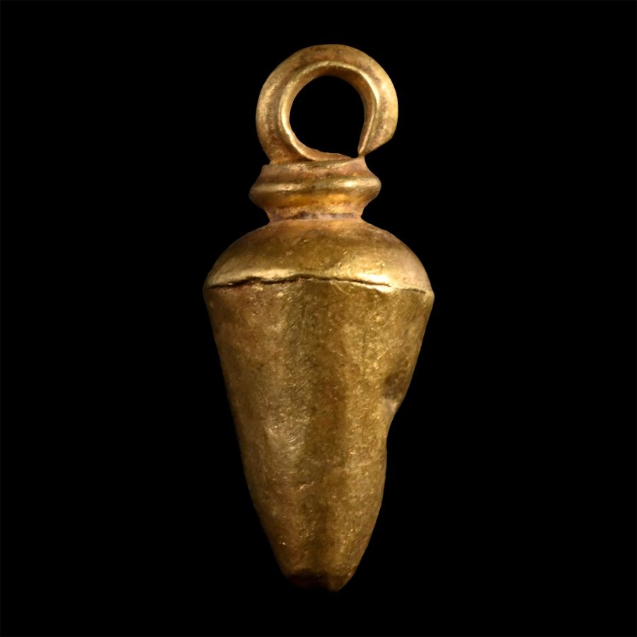 Late Roman Gold Teardrop Pendant