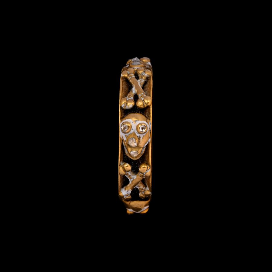 Stuart Period Gold Memento Mori Ring with Jewelled Skulls and Crossed Bones