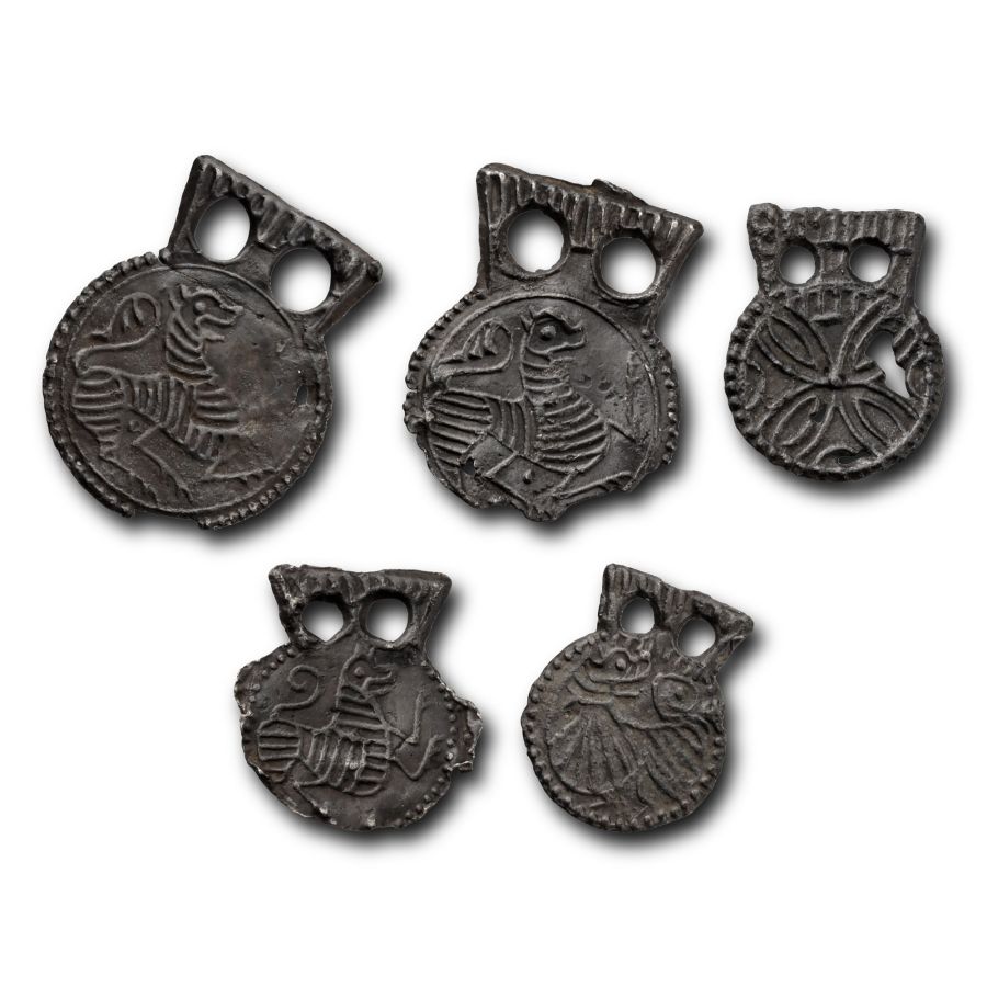 Medieval 'Thames' Decorated Spangle Group