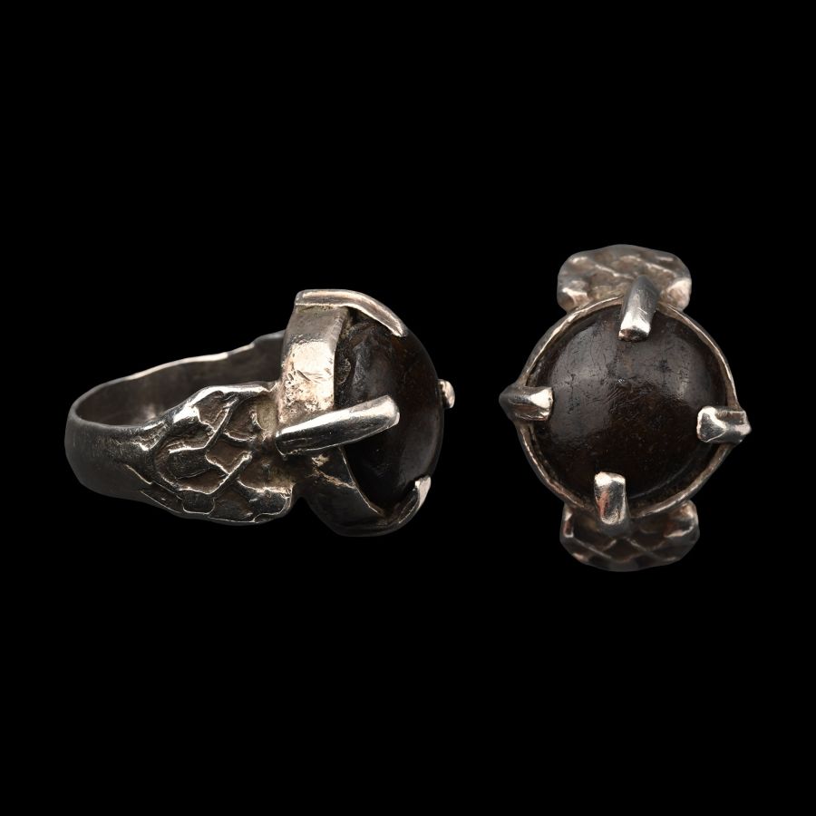 Large Medieval Silver Ring with Agate Cabochon