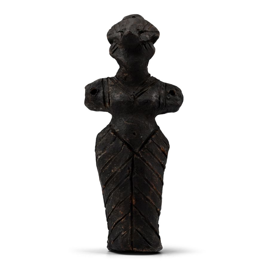 Vinca Clay Standing Idol