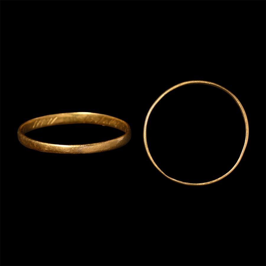 Post Medieval 'I Like My Choice' Gold Posy Ring