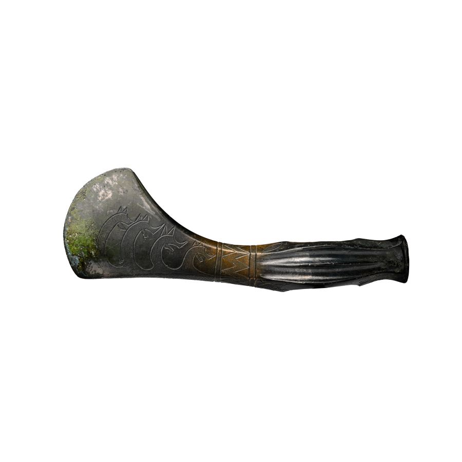 Caucasian Axehead with Engraved Dragon Heads