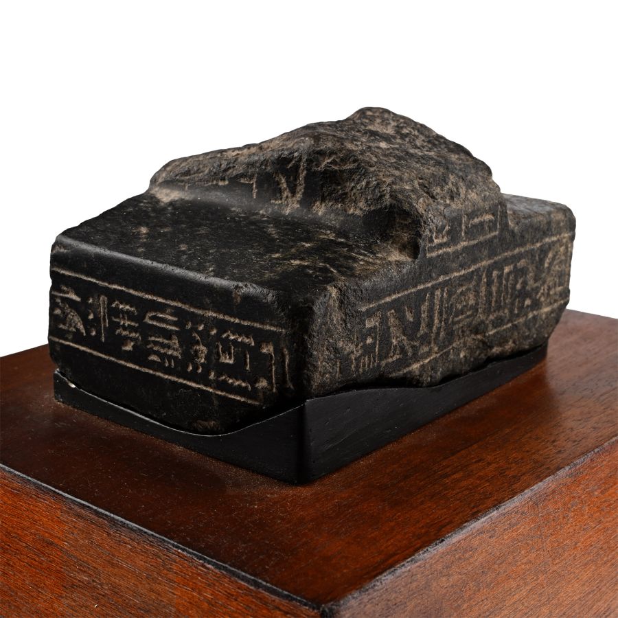 Egyptian Basalt Statue Base For The Priest Hor-sa-aseti