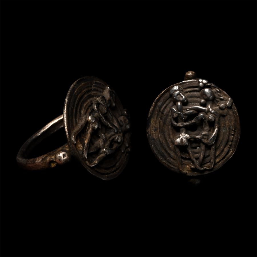 Amlash Silver Ring with Erotic Scene
