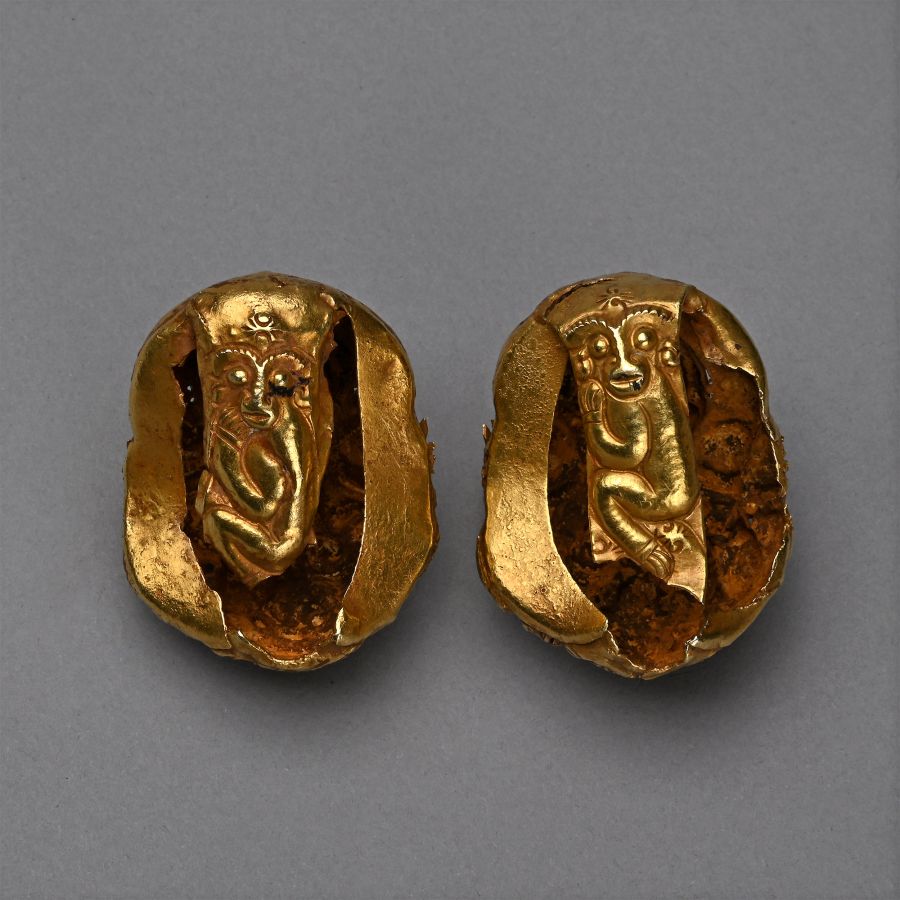 Elaborate Javanese Gold Zoomorphic Ear Ornaments