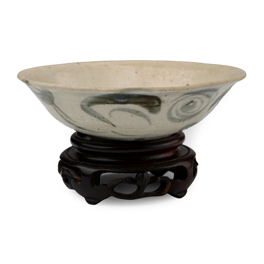 Chinese Blue and White Glazed Bowl with Stand