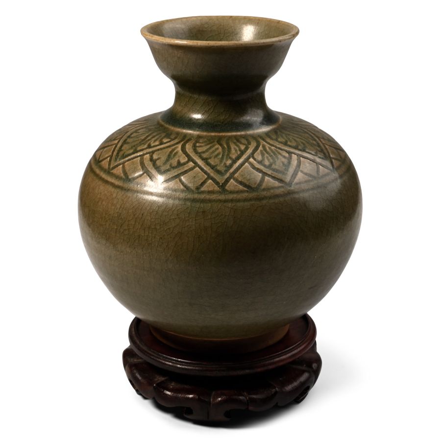 Chinese Green Glazed Vase on Stand