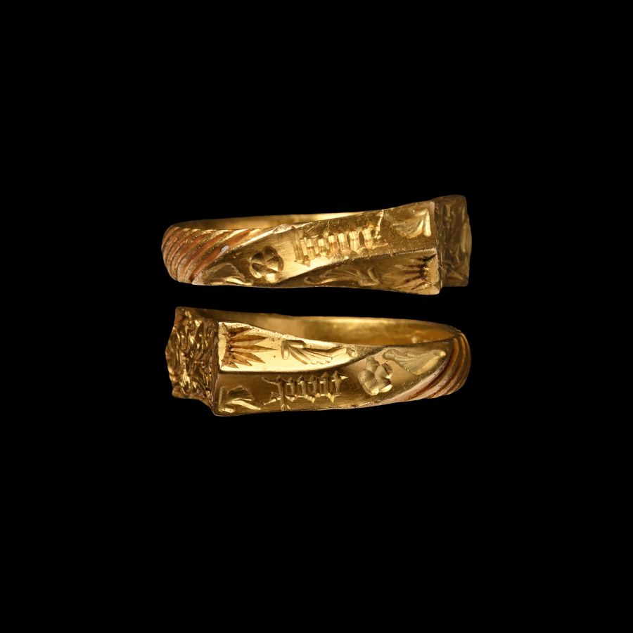 'The Otterington Hall' Medieval Inscribed Iconographic Gold Ring with Saint Christopher