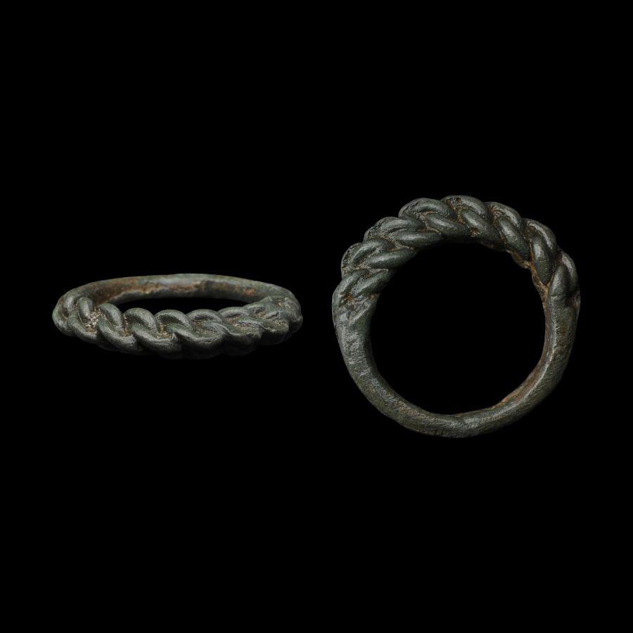 Viking Bronze Pseudo Interlaced Ring