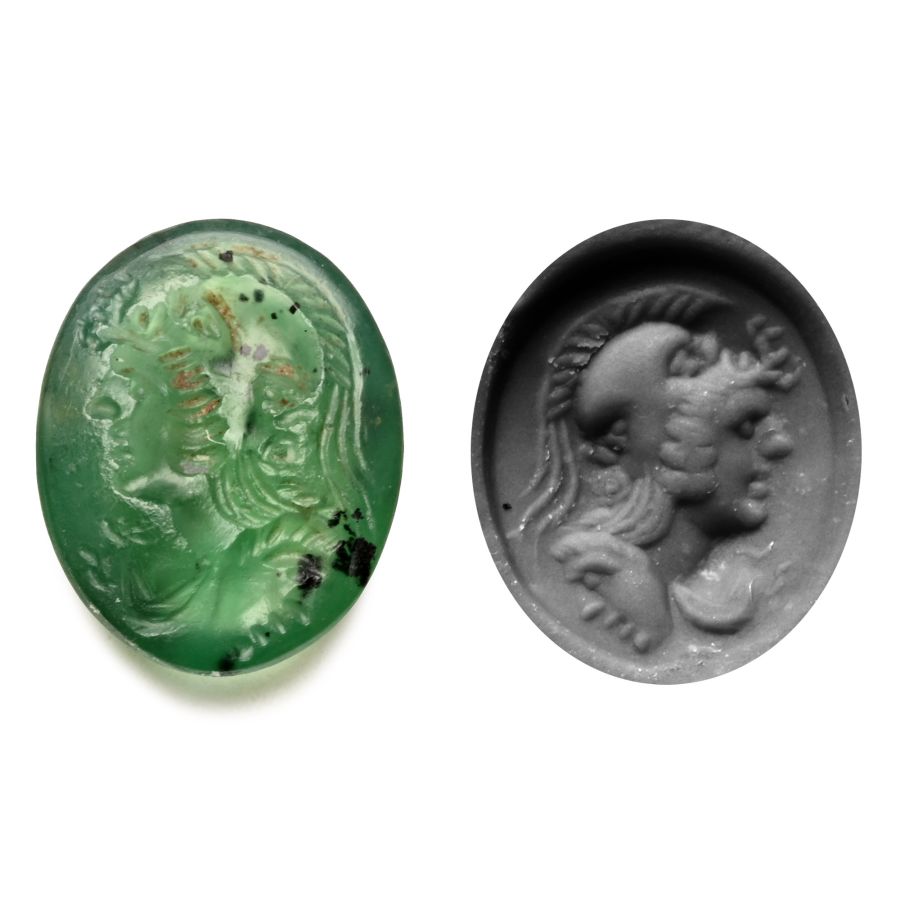 Roman Chrome Chalcedony Gemstone of Gryllus