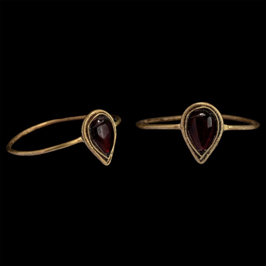 Medieval Gold Ring with Garnet