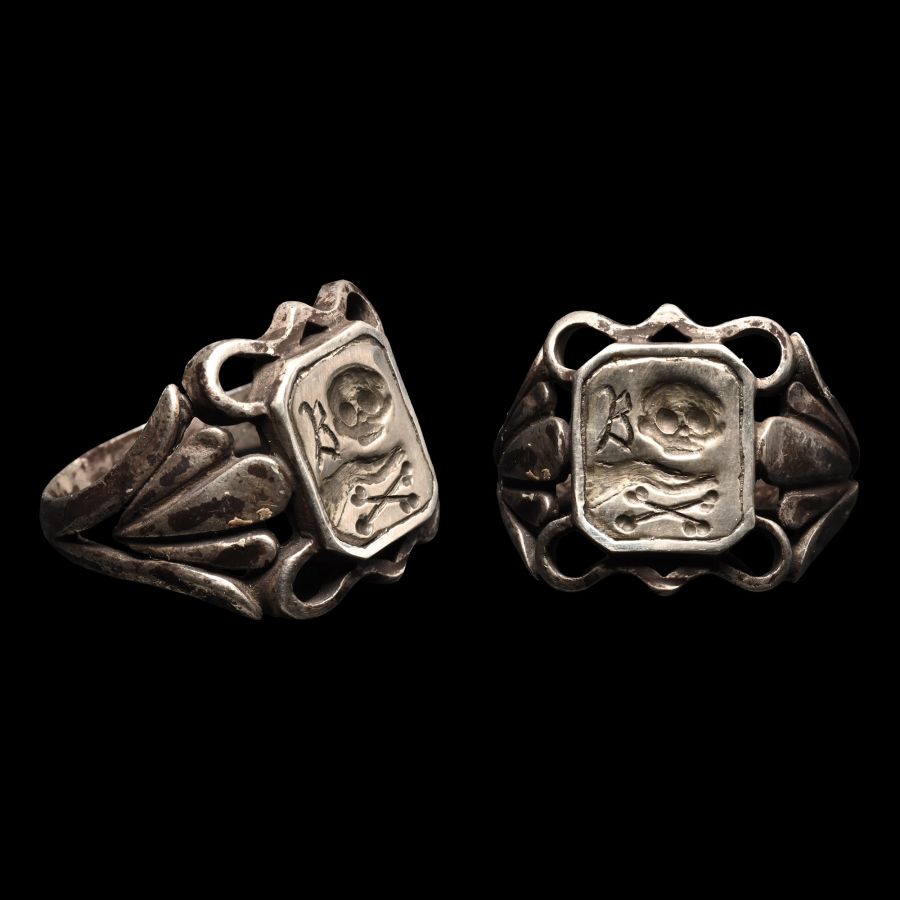 Post Medieval Silver Memento Mori Ring with Skull and Crossed Bones