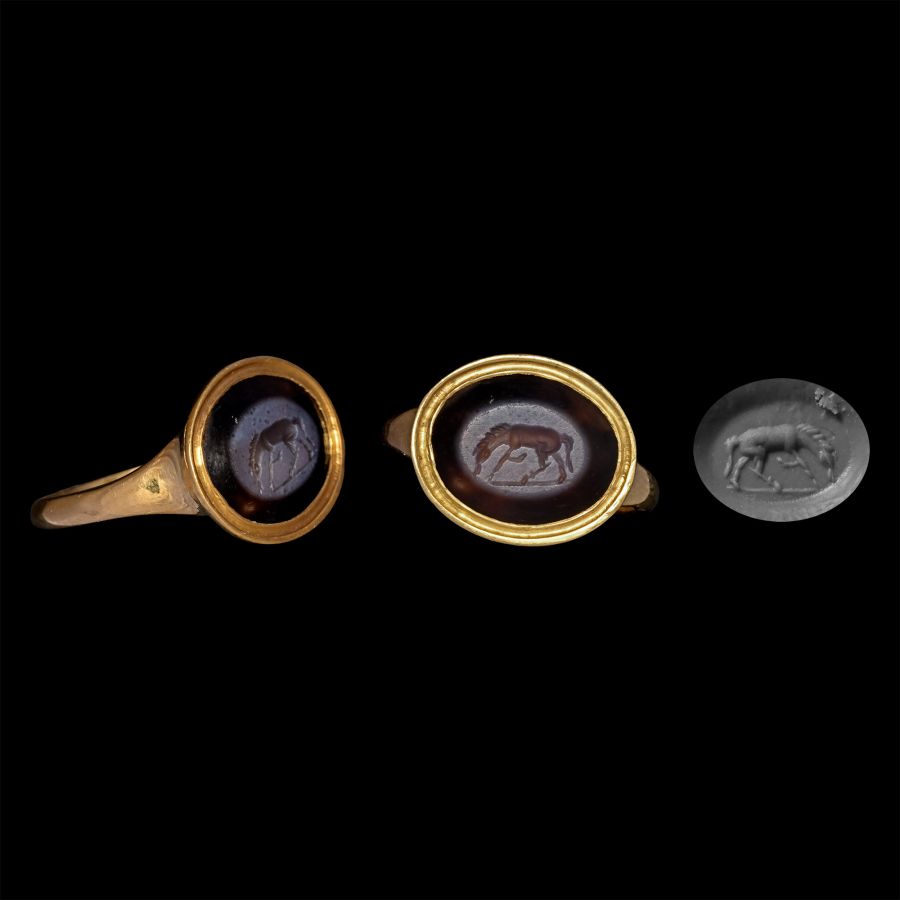 Roman Nicolo Gemstone of a Grazing Horse in Gold Ring