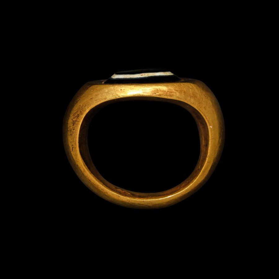 Roman Gold Ring with Sardonyx Gemstone