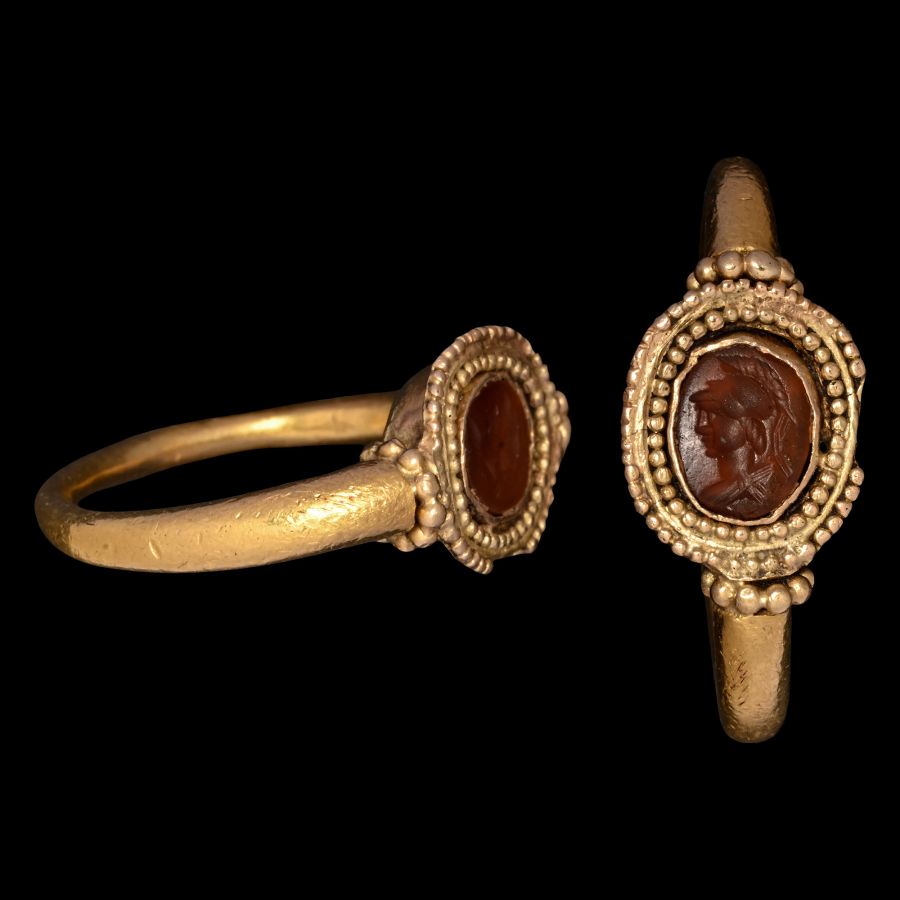 Roman Carnelian Gemstone with Bust of Minerva in Gold Ring