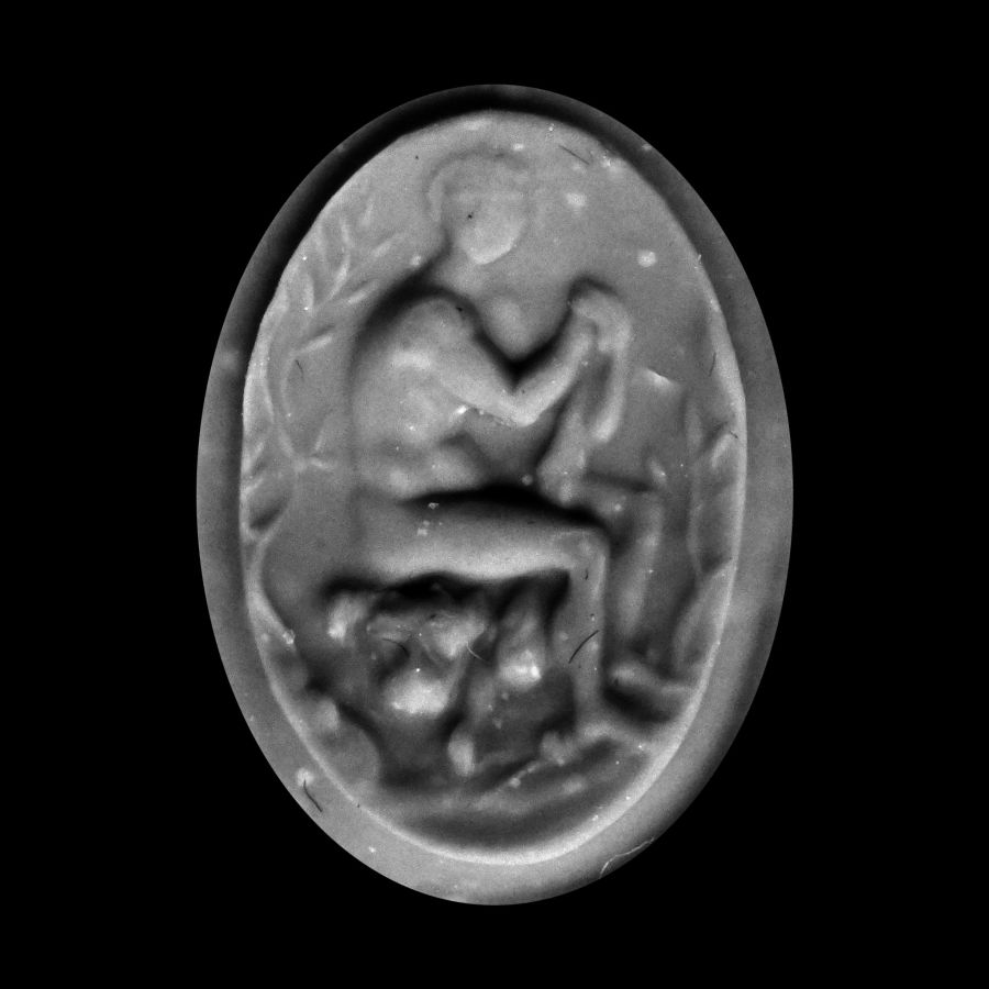 Renaissance Carnelian Gem in Gold Mount