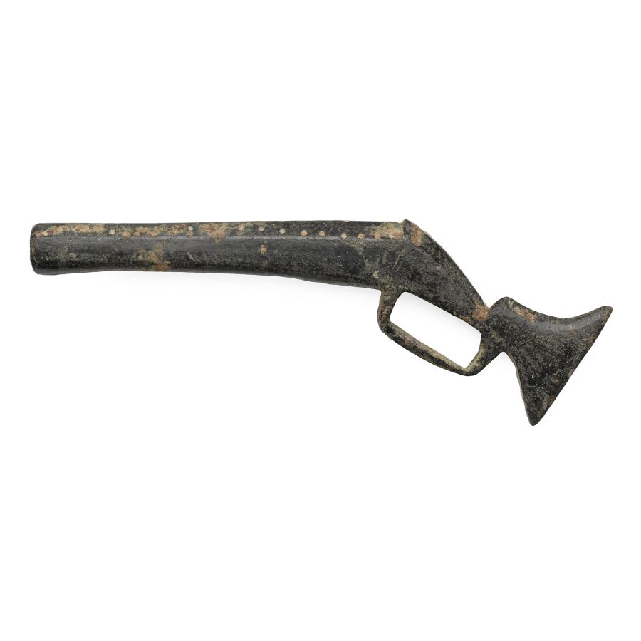 Large Post Medieval Bronze Petronel