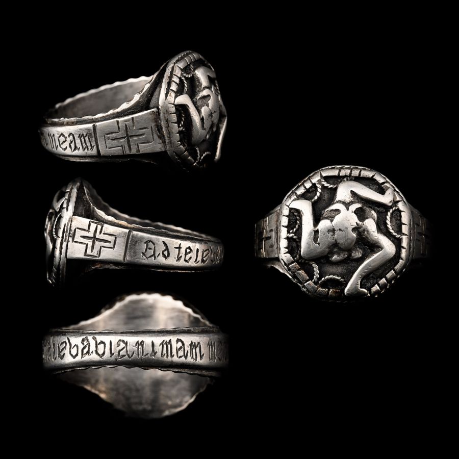 Georgian Silver Christian 'To You Lord I Lift Up My Soul' Triskele Ring