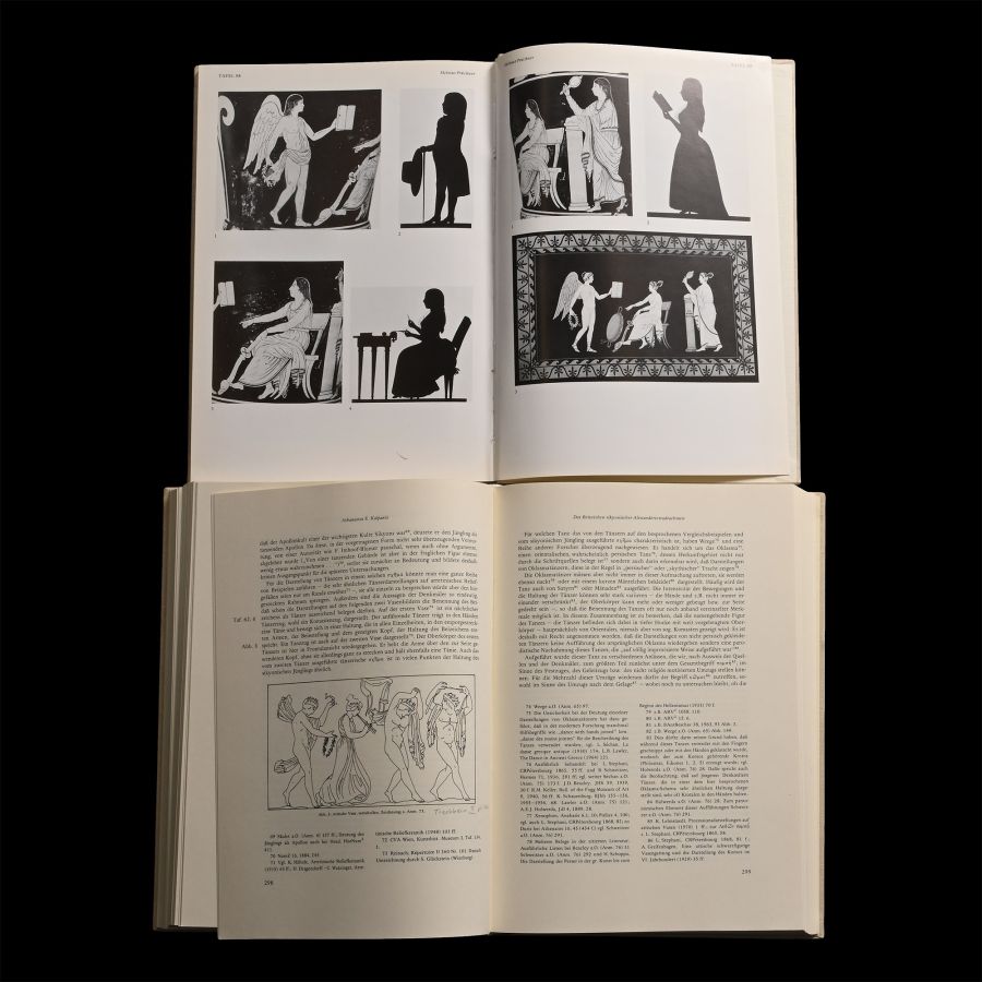 Tainia . Festschrift Fur Roland Hampe - 2 Volumes