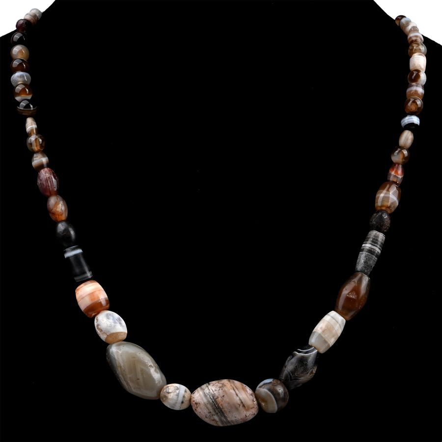 Western Asiatic Mixed Agate Bead Necklace