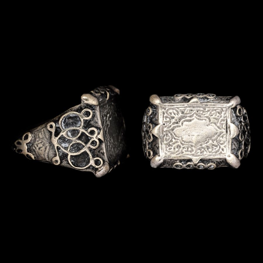 Western Asiatic Silver Ring