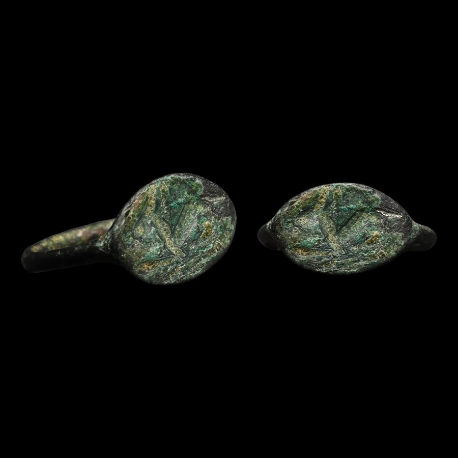 Greek Bronze Zoomorphic Ring
