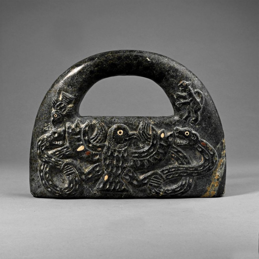 Large Bactrian Black Chlorite 'Hand Bag' Ceremonial Weight