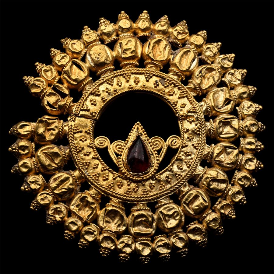 Achaemenid Elaborate Gold Earring