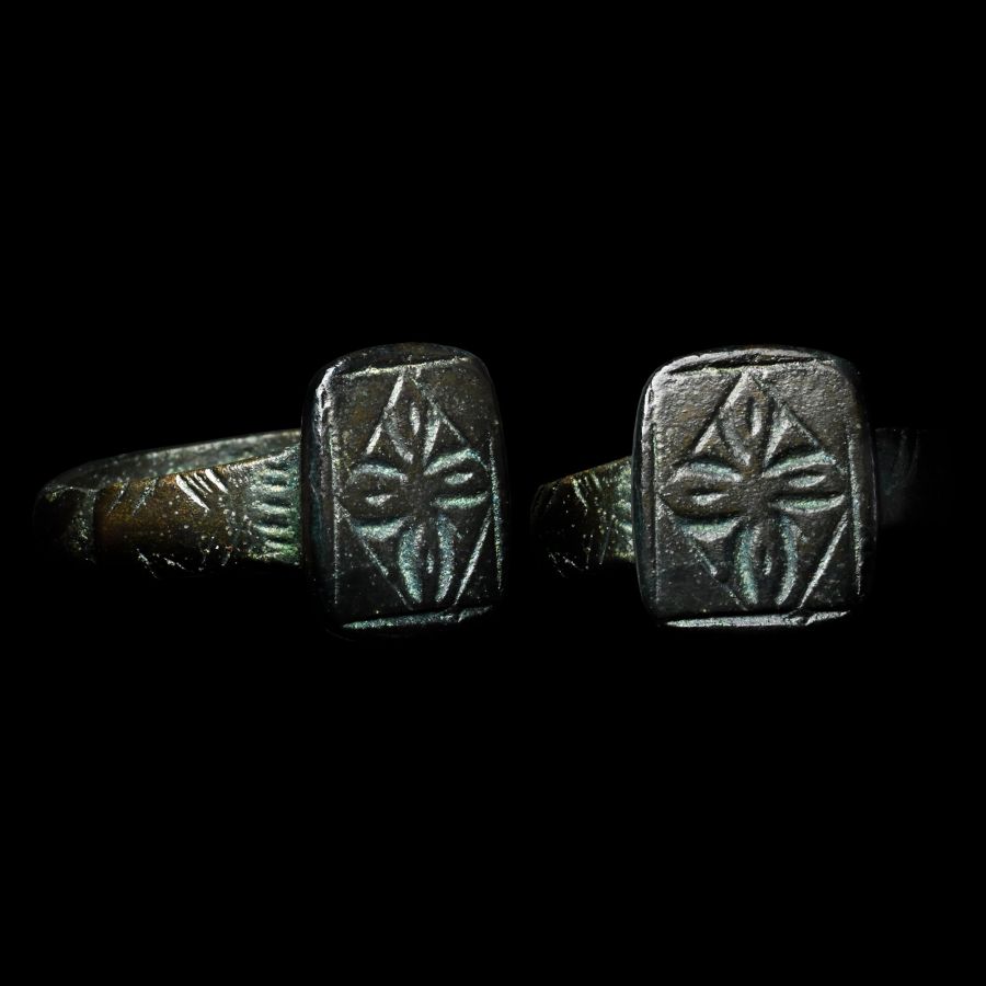 Medieval Bronze Ring with Petalled Cross in Lozenge