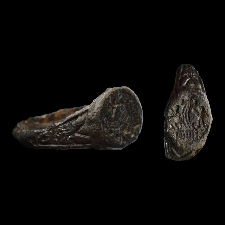 Byzantine Bronze Ring with Stavrosis and Two Roman Soldiers
