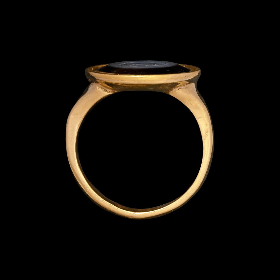 Roman Nicolo Gemstone of a Grazing Horse in Gold Ring