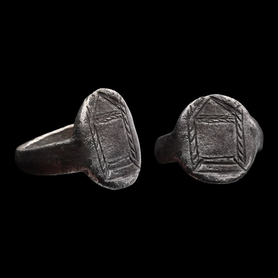 Roman Silver Ring with Building