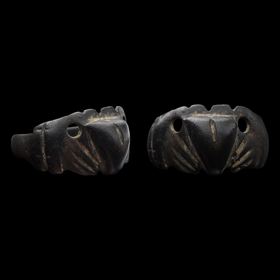 Stuart Period Bronze Hands Holding Heart Ring