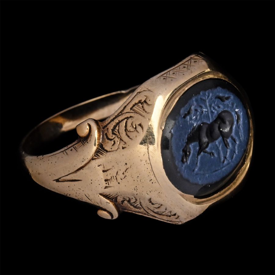 Roman Nicolo Intaglio Depicting a Horse Beneath a Tree in Gold Ring