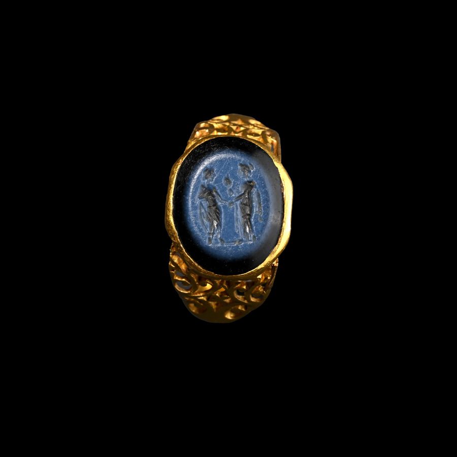 Roman Gold Matrimonial Ring with Nicolo Gemstone