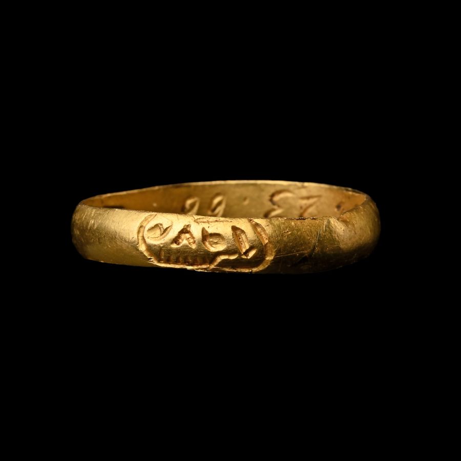 Post Medieval Gold Memento Mori Skull Ring