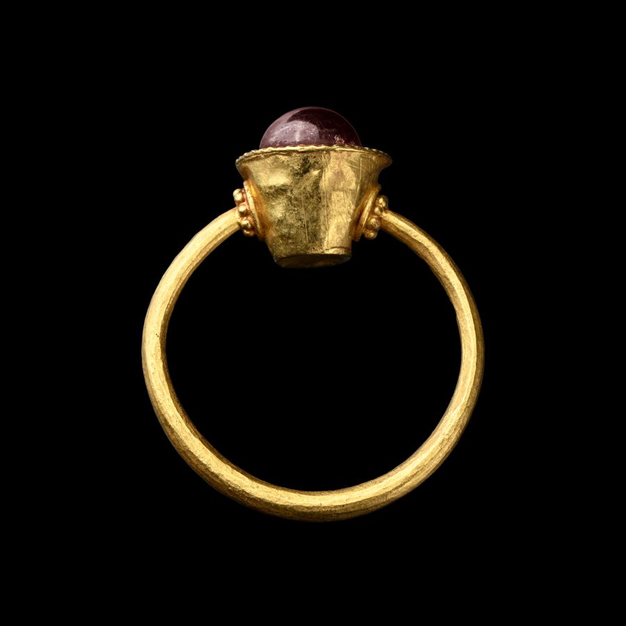 Byzantine Gold Ring with Cabochon Garnet