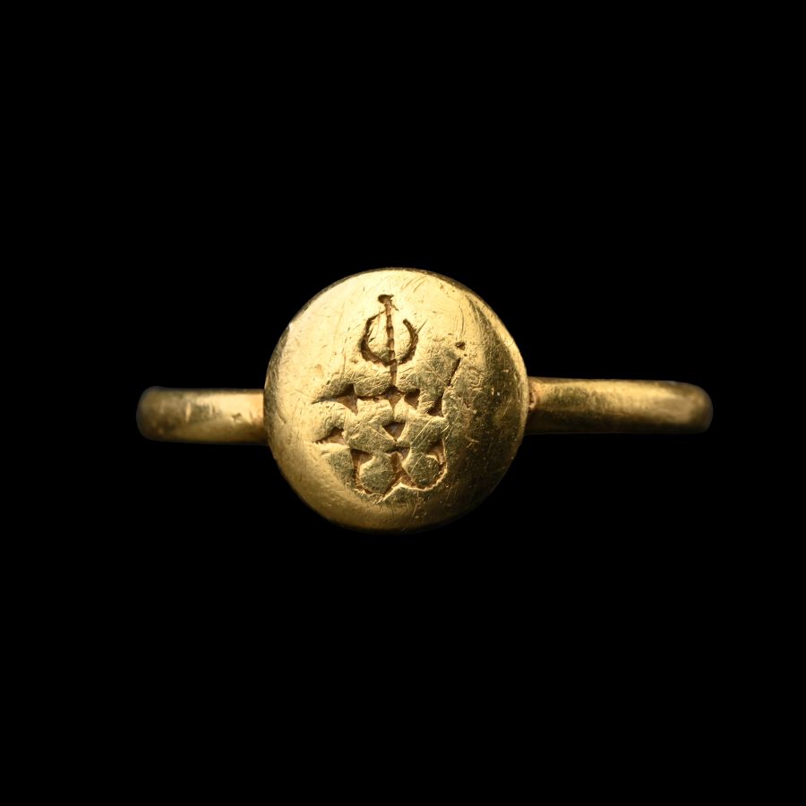 Byzantine Gold Ring with Monogram
