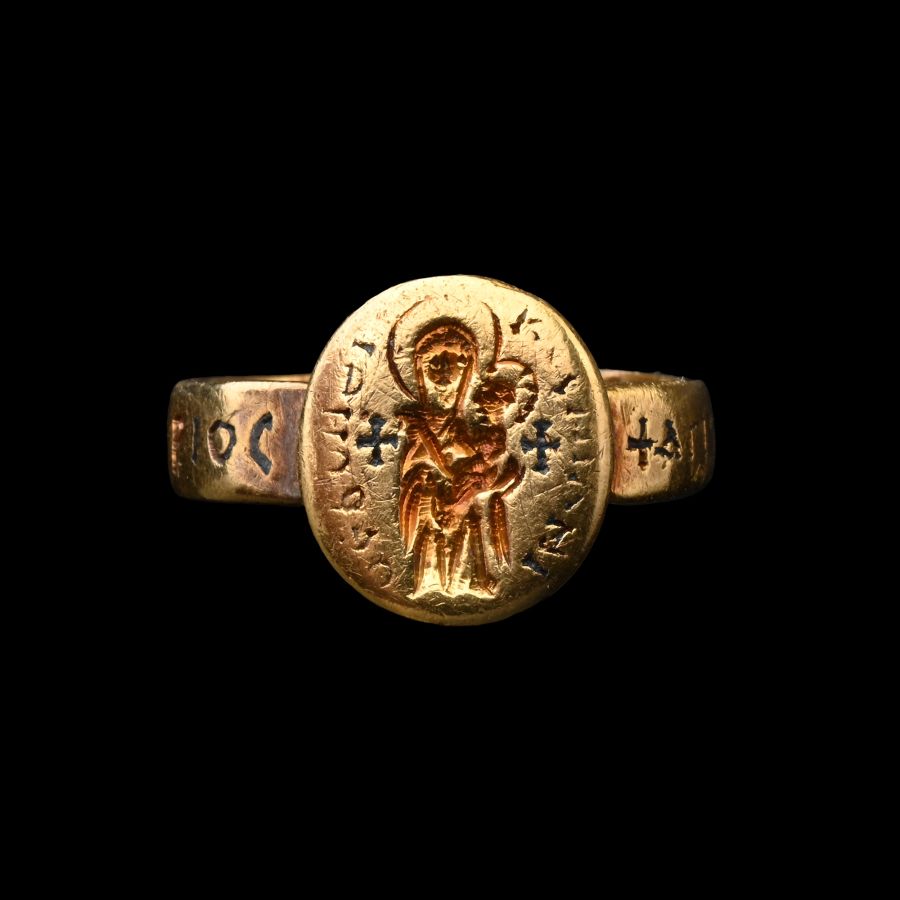 Byzantine Gold Ring Depicting the Virgin and Christ with Inscription