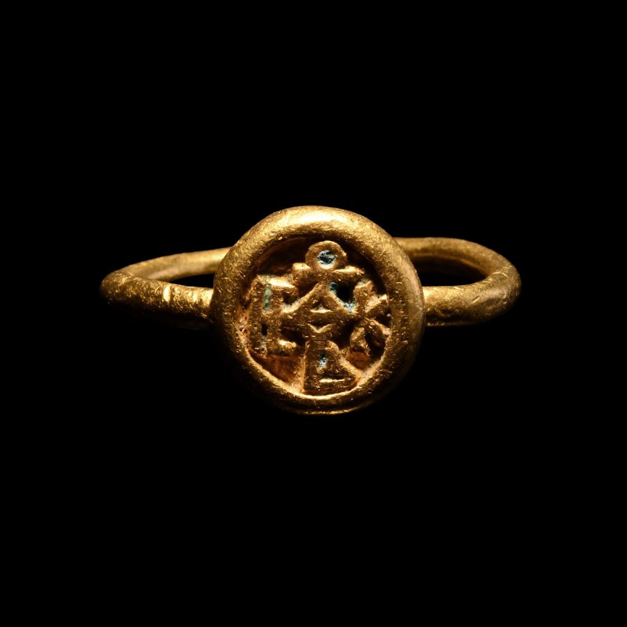 Byzantine Gold Ring with Engraved Tetragram