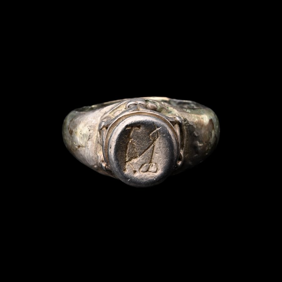 Gothic Silver Ring with Temple Bezel