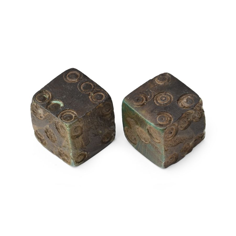 Roman Bone Gaming Dice Pair