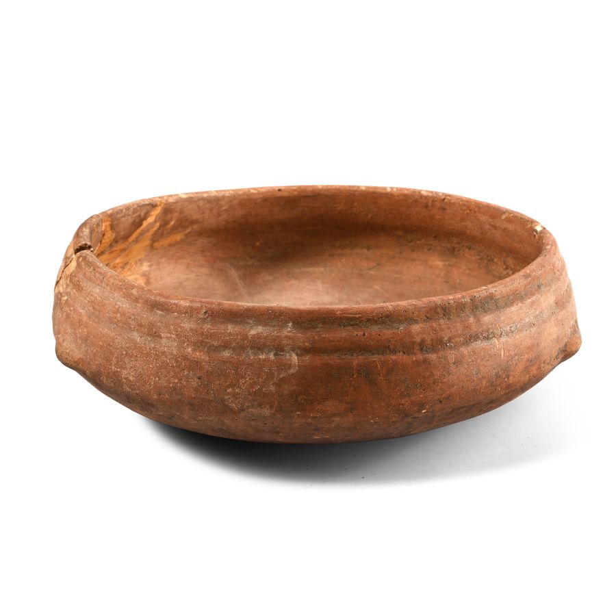 Pre-Columbian Terracotta Ribbed Bowl
