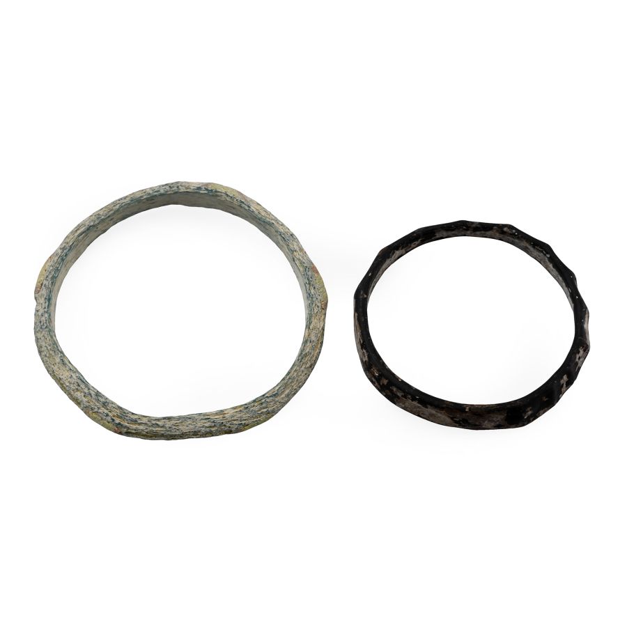 Late Roman and Byzantine Glass Bracelet Group